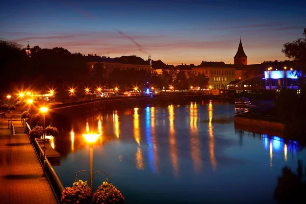 Wieczorem panoramę miasta Tartu — Zdjęcie stockowe