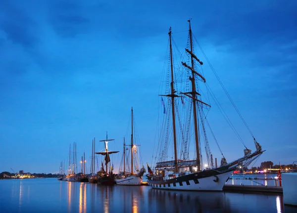 Line of sailboats in harbour of Riga — Stock Photo, Image