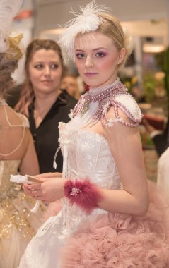 Güzellik Şovu 2019. Varşova. Polonya. Güzellik uzmanları ve kozmetik üreticileri için etkinlik. Biletli olay.