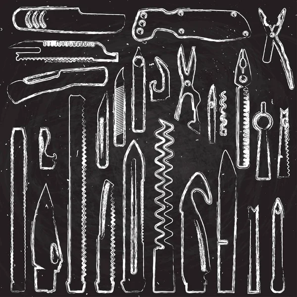 Ruční nakreslení sada prvků multifunkční nůž, kapesní nůž křídou ilustrace, švýcarský nůž, víceúčelový kapesní nůž, armádní nůž kolekce doodle styl na černé desce — Stockový vektor