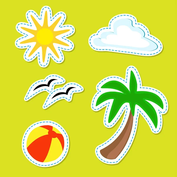 夏季剥离贴纸。夏季球、 棕榈、 太阳和云在一套 — 图库矢量图片