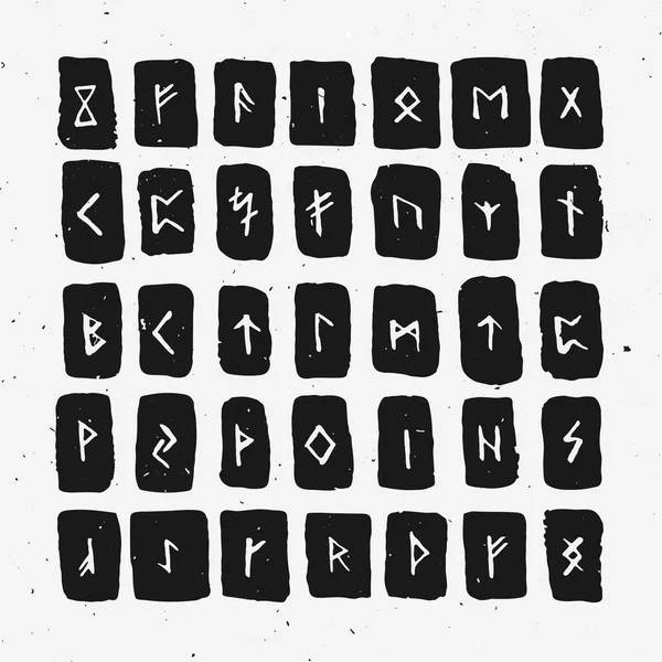 一套古老的北欧符文刻在木材。符文字母, futhark。古老的神秘符号, 维京字母白色, 符文字体。带有浅色纹理的矢量插图。古挪威字母. — 图库矢量图片