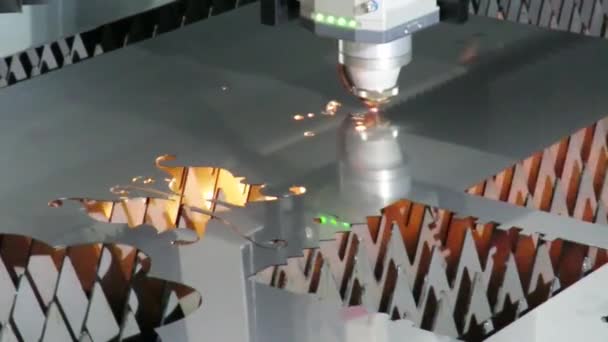 Plasma cutting automated machine — Stock Video