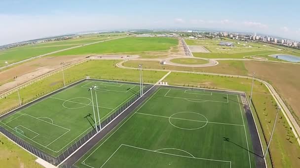 Campo da calcio all'aperto, vista aerea — Video Stock