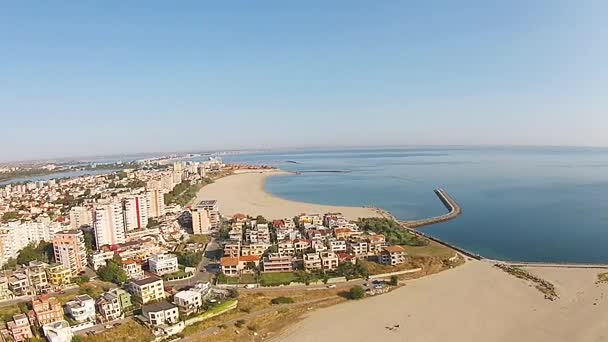 Köstence, Romanya, Tomis plaj havadan görünümü — Stok video