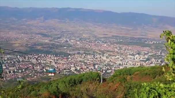 Panoramatický Výhled Městské Město Lanovky Horách — Stock video