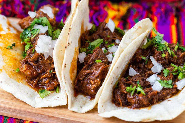 Mexicaans rundvlees Barbacoa stoofpot, Traditionele Mexicaanse gerechten — Stockfoto