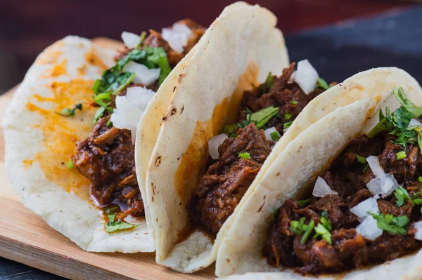 Estofado Mexicano de Carne Barbacoa, Comida Tradicional Mexicana —  Fotos de Stock