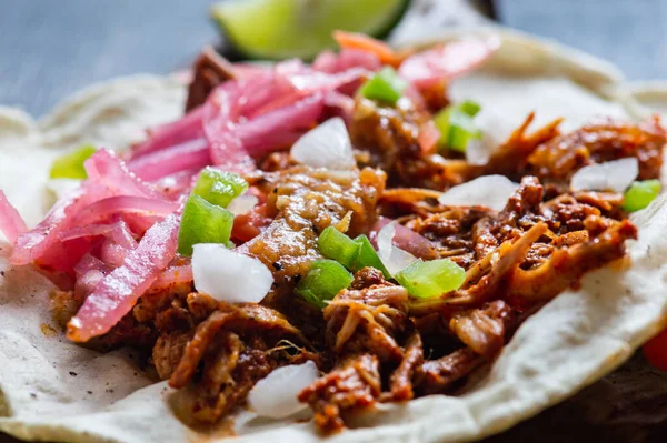 Tacos Mexicanos Cochinita Pibil Carne Cerdo Marinada Asada Boxes Servida —  Fotos de Stock