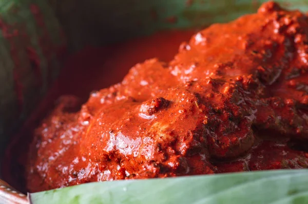 Comida Mexicana Preparando Cochinita Pibil Plato Cerdo Asado Hoyo Yucateco — Foto de Stock