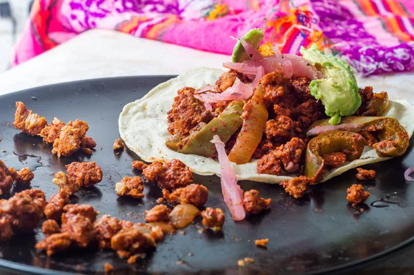 Comer vegetariano vegano Cochinita Pibil, Tacos de proteína de soja texturizada —  Fotos de Stock