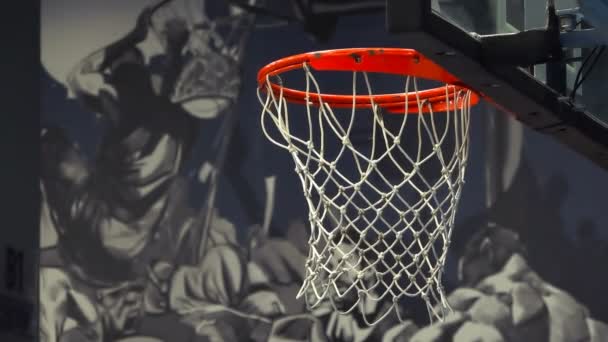 Kosárlabda Repül Kosárba Lassított Felvétel Kosárlabda — Stock videók