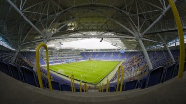 Futbol stadyumu. Futbol maçı. Geniş Açı Mercek Çekiliyor