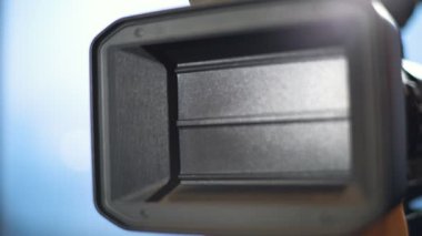 Kamera lensi açılır ve yakınlaştırılır, yakın plan kamera, 4k