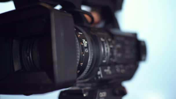 Video Camera Panning Zoomen Video Camcorder Lens — Stockvideo