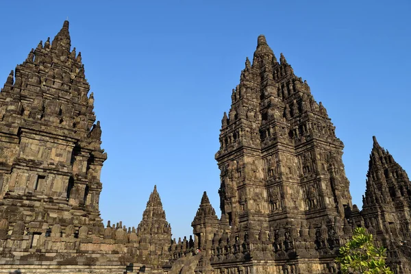 Templo de Prambanan al atardecer, isla Java, Indonesia . — Foto de Stock