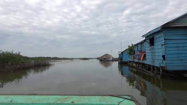 Denní Život Kambodžské Vesnici Ponley Břehu Jezera Tonle Sap — Stock video