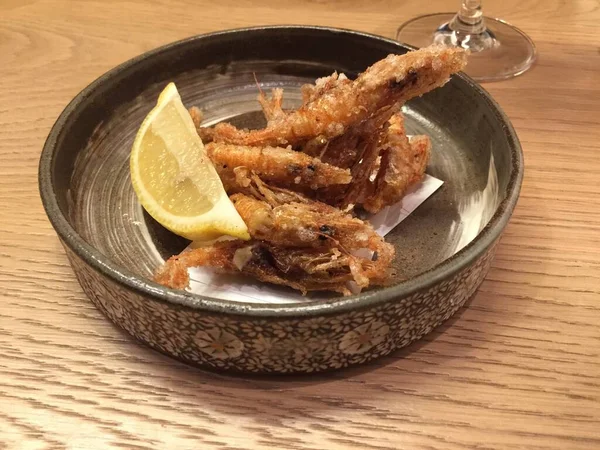 Um prato simples de camarão frito em Kanazawa — Fotografia de Stock