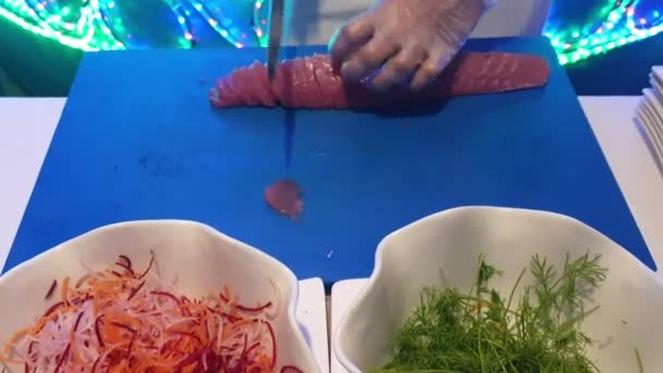 Bereiding Van Een Smakelijk Gerecht Van Blauwvintonijn Sashimi Timelapse — Stockvideo