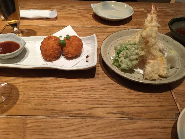 Um prato saboroso de tempura perfeita em Kanazawa — Fotografia de Stock