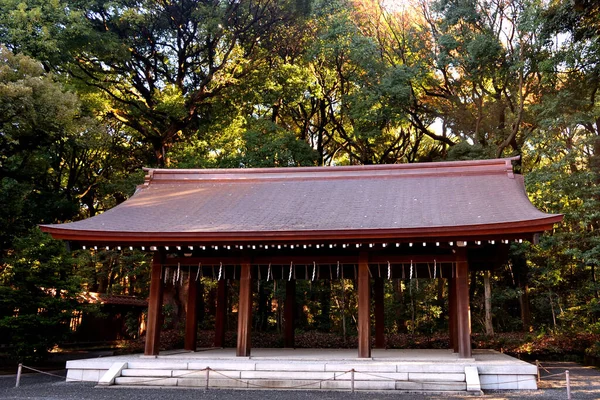 Detailní Záběr Dřevěné Konstrukce Uvnitř Svatyně Shinto Meiji Jingu Tokiu — Stock fotografie