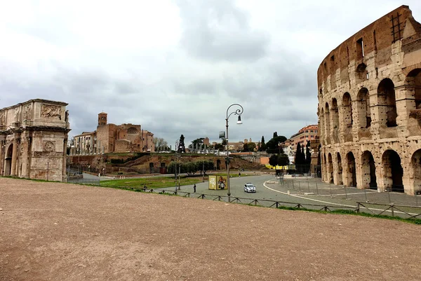 Березня 2020 Рим Італія Вид Колізей Туристів Через Карантин — стокове фото