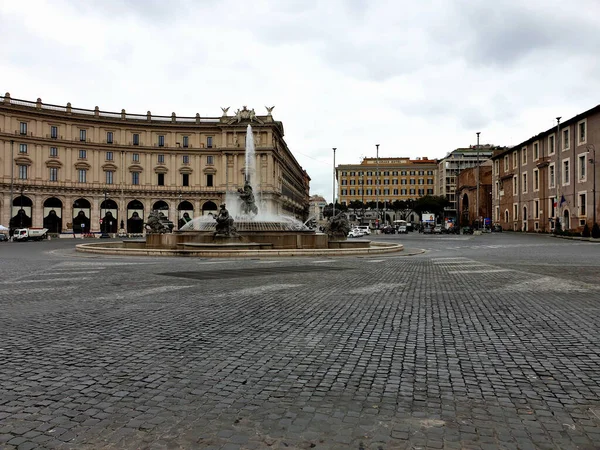Mart 2020 Roma Talya Karantina Nedeniyle Cumhuriyet Meydanı Nın Turistler — Stok fotoğraf