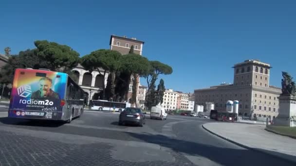 Rome Italië April 2020 Uitzicht Piazza Venezia Zonder Toeristen Verkeer — Stockvideo