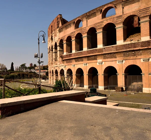 2020 Április Róma Olaszország Kilátás Colosseumra Turisták Nélkül Lezárás Miatt — Stock Fotó