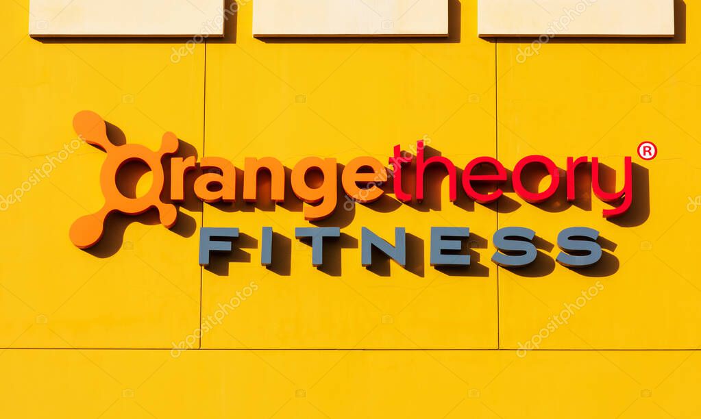 Orangetheory Fitness sign. Orangetheory Fitness offers group personal training workouts that blend cardiovascular and strength training - San Jose, California, USA - 2019