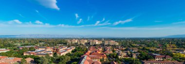 Silikon Vadisi ufuk çizgisinin panoramik görüntüsü.