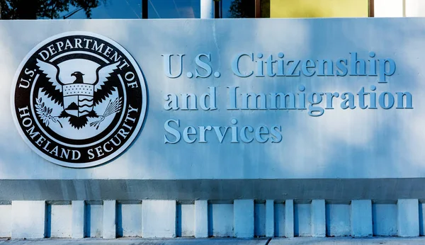 U.S. Citizenship and Immigration Services agency USCIS — Stock Photo, Image