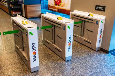 Amazon Go market giriş turnikeleri