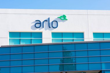 Arlo Teknoloji Merkezi cephesi.