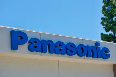 Silikon Vadisi 'ndeki şirket araştırma ve ürün geliştirme ofis binasında panasonik tabela