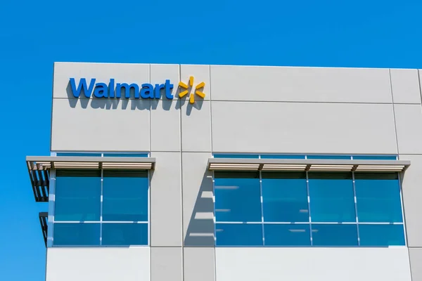 Walmart sign on facade of Walmart Labs office building in Silicon Valley. Walmart Inc. is an American multinational retail corporation — 스톡 사진
