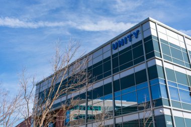 Birlik Biyoteknoloji Karargahı dış görünüş. Unity Biotechnology, Güney San Francisco, CA, USA - 2020 senesans hücrelerini hedef alan ilaçlar geliştiren bir biyoteknoloji şirketidir.