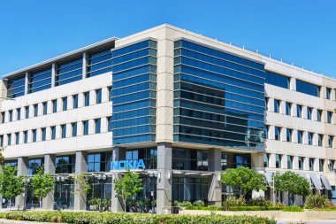 Silikon Vadisi 'ndeki Nokia merkez kampüsü. Nokia, Finlandiya 'nın çok uluslu telekomünikasyon, bilgi teknolojisi, tüketici elektroniği şirketi Sunnyvale, Kaliforniya, ABD - 25 Mayıs 2019