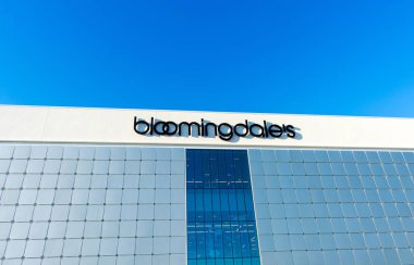 Bloomingdale 'in Silikon Vadisi' ndeki Westfield Valley Panayırı 'nın dışındaki mağaza - San Jose, California, ABD - 2020