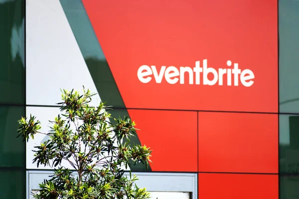 Blurred Eventbrite Sign Camous Facade Eventbrite Usa Based Event Management — Stock Photo, Image