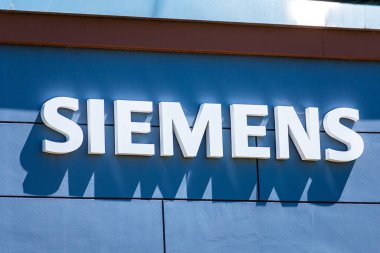 Siemens, Silikon Vadisi 'ndeki Alman çok uluslu holding Siemens AG ofisinde (Campbell, CA, USA - 2020) imza attı.