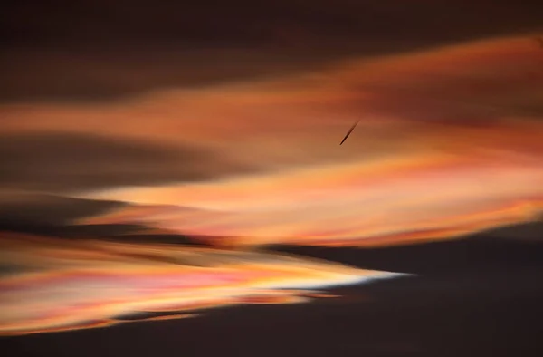 Oscuro Fondo Del Cielo Atardecer Con Luz Colorida — Foto de stock gratis