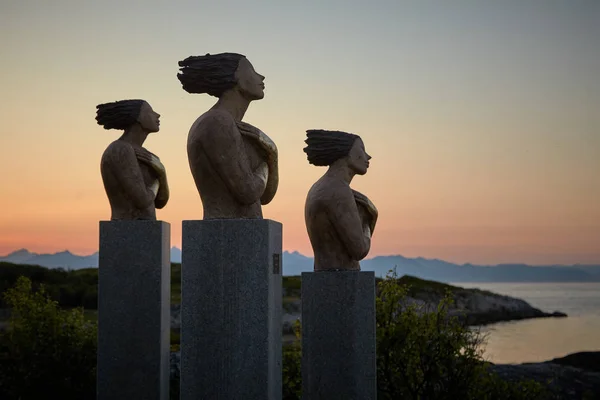 Silhouette Statues Sur Fond Coucher Soleil — Photo