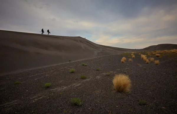 Vue Sur Désert Avec Des Gens Horizon — Photo gratuite