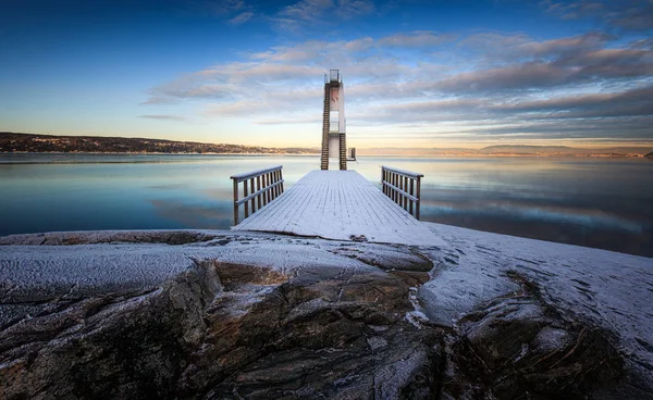 Die Winterlandschaft Mit Blick Auf Das Meer — kostenloses Stockfoto