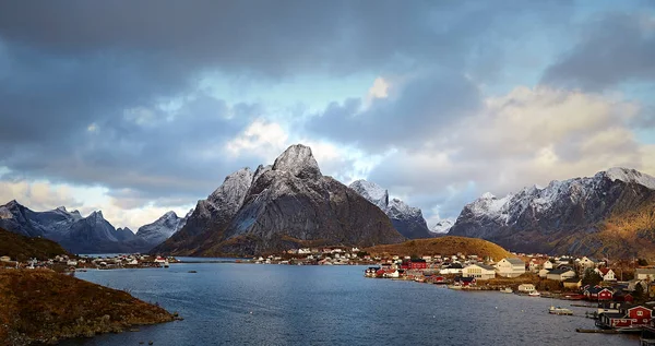 Vedere Pitorească Peisajului Maiestuos Insula Lofoten Nord — Fotografie, imagine de stoc