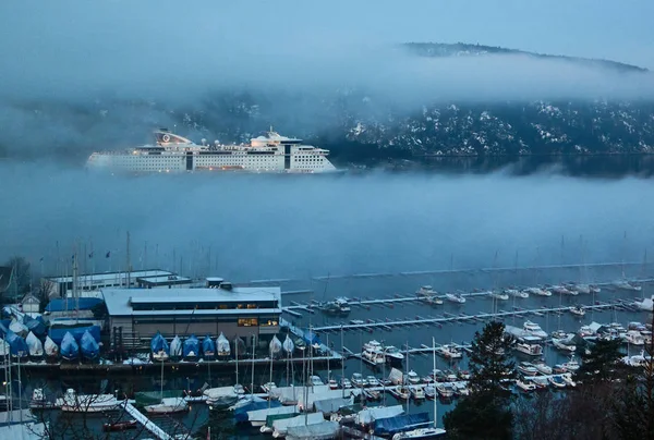 Kreuzfahrtschiff Auf Meerwasser Drobak Norwegen Europa — Stockfoto
