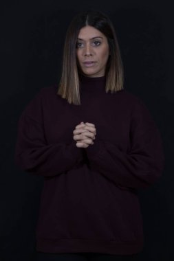 kadın el hareketleri yapma