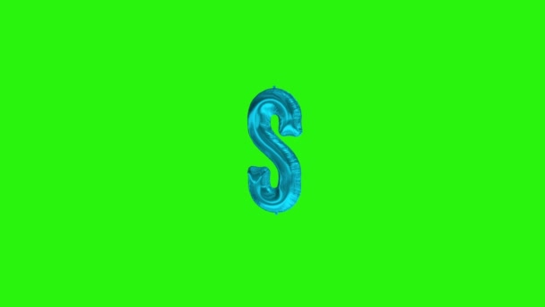 Mavi harf S. Mavi folyo helyum balonu alfabesi yeşil ekranda yüzüyor. — Stok video