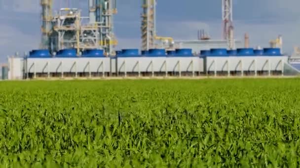 Unidades de produção de ácido nítrico na fábrica de fertilizantes — Vídeo de Stock